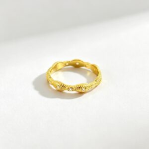 wave fine circle ring